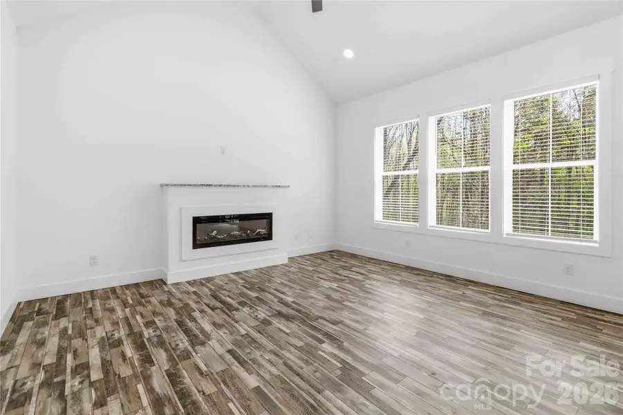 Spacious, unfurnished interior of a new home in , Clover (Image 17).