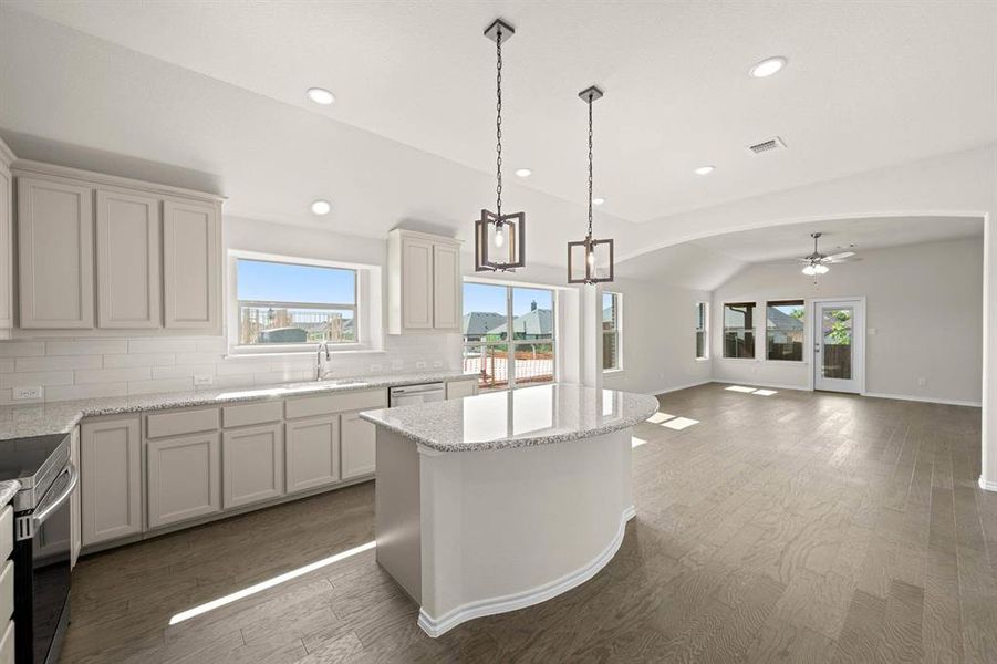 4537 Aralia- Kitchen-1