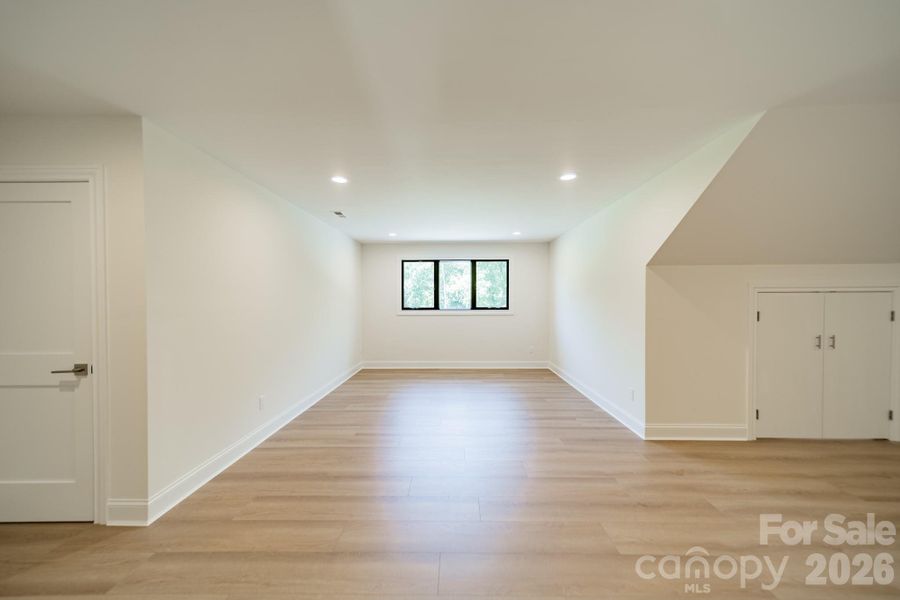 Spacious, unfurnished interior of a new home in , Wesley Chapel (Image 21). Spacious, unfurnished interior of a new home in , Wesley Chapel (Image 21).