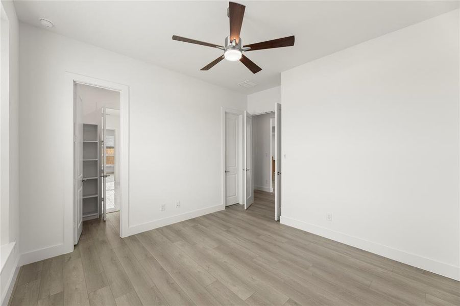 Spacious, unfurnished interior of a new home in Cambridge Estates, Prosper (Image 27).
