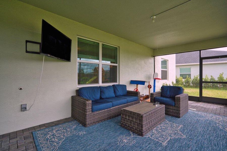 Patio R.jpeg-SMALL Patio R.jpeg-SMALL