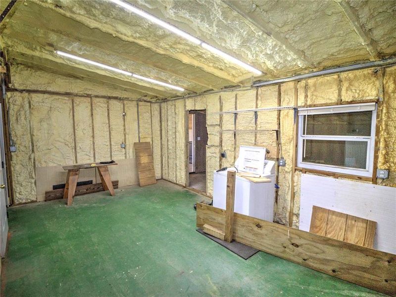 Spacious, unfurnished interior of a new home in , Anthony (Image 41).