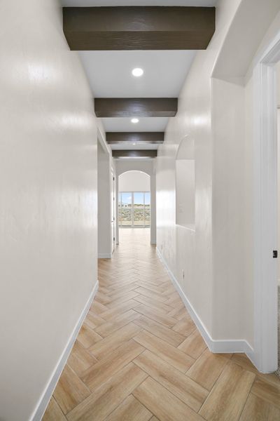 Spacious, unfurnished interior of a new home in Verdancia, El Paso (Image 31).
