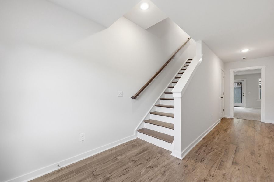 Spacious, unfurnished interior of a new home in Rhetts Cove, Johns Island (Image 17). Spacious, unfurnished interior of a new home in Rhetts Cove, Johns Island (Image 17).