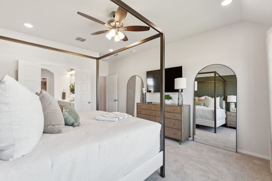 Representative furnished interior of a home built from the Concept 1660 by Landsea Homes in Chisholm Hills, Cleburne (Image 17). Representative furnished interior of a home built from the Concept 1660 by Landsea Homes in Chisholm Hills, Cleburne (Image 17).