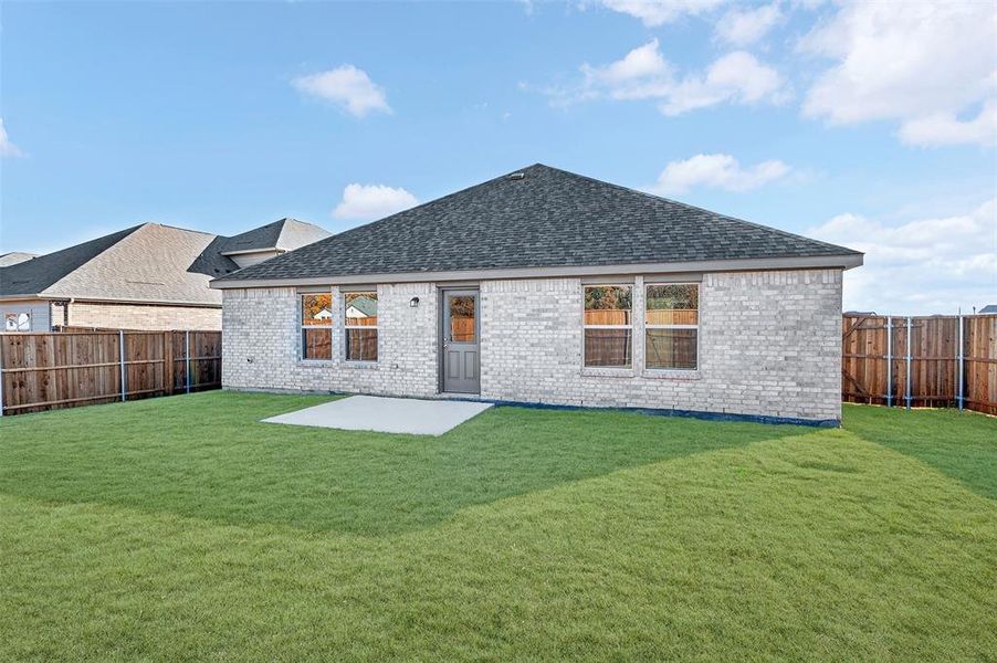 Exterior details and patio area of a home in Kings Way, Denton (Image 4).