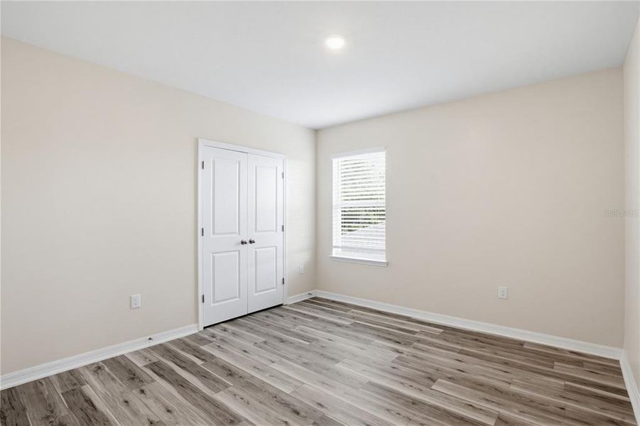 Spacious, unfurnished interior of a new home in Coddington, Bradenton (Image 29).