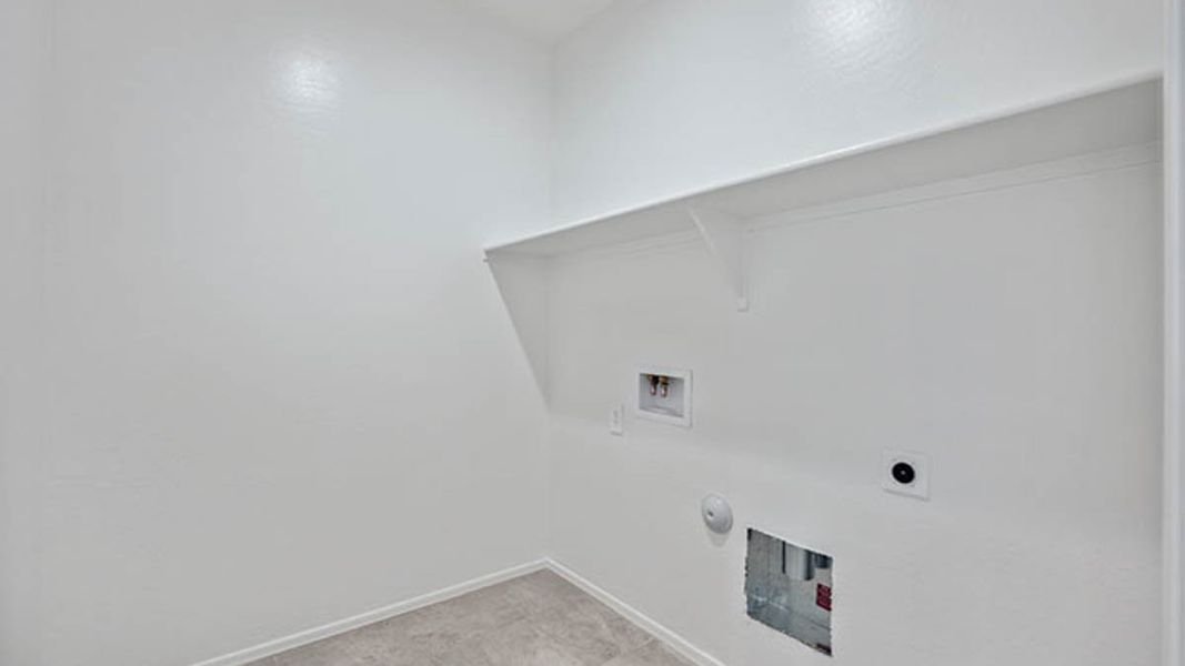 Spacious, unfurnished interior of a new home in Anthem at Merrill Ranch, Florence (Image 21).