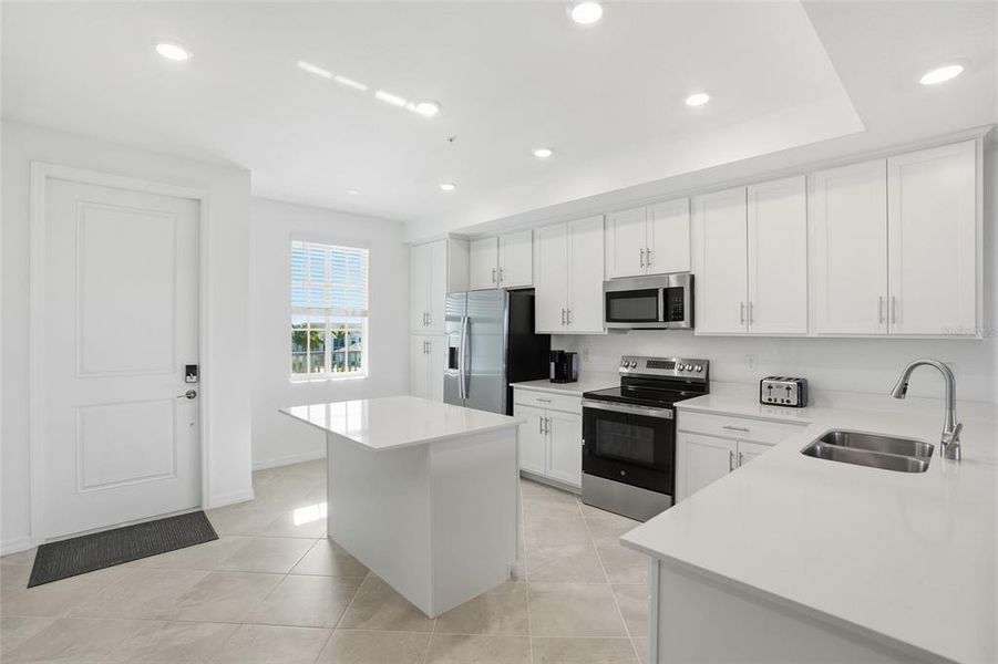 Furnished interior view inside a new home in Heritage Landing, Punta Gorda (Image 12).