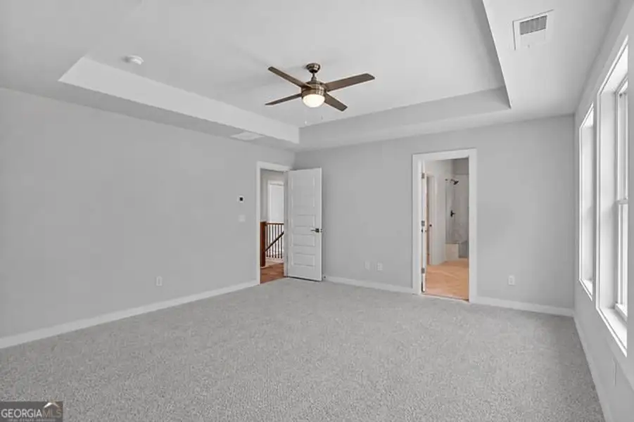 Spacious, unfurnished interior of a new home in The Manor at Gainesville Township, Gainesville (Image 24).