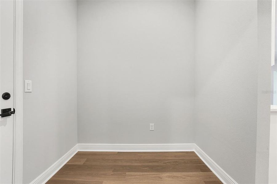 Spacious, unfurnished interior of a new home in Palms at Windermere, Windermere (Image 51).