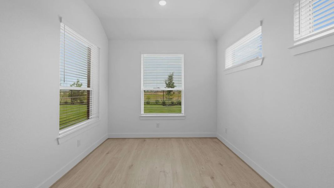 Spacious, unfurnished interior of a new home in Newhaven, Manor (Image 22).