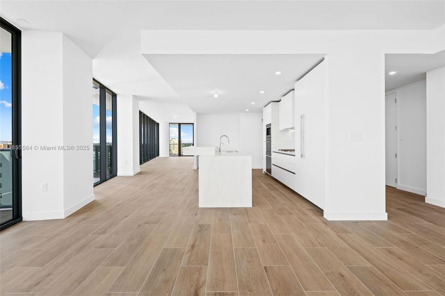 Spacious, unfurnished interior of a new home in Casamar, Pompano Beach (Image 41). Spacious, unfurnished interior of a new home in Casamar, Pompano Beach (Image 41).