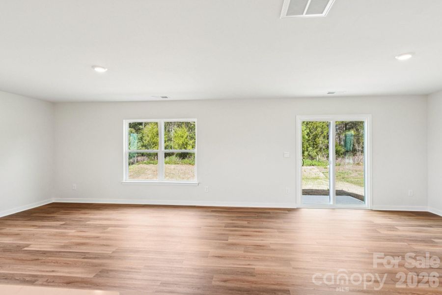 Spacious, unfurnished interior of a new home in Woodhaven at Chester, Chester (Image 15).
