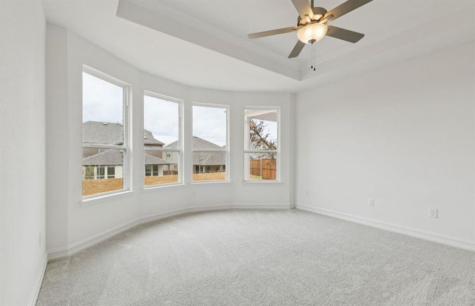 Elegant owner's suite with Bay window Elegant owner's suite with Bay window