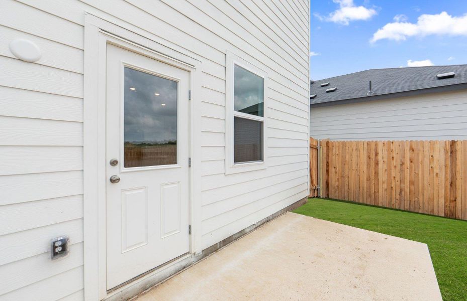 Exterior details and patio area of a home in Vantage, San Marcos (Image 3). Exterior details and patio area of a home in Vantage, San Marcos (Image 3).