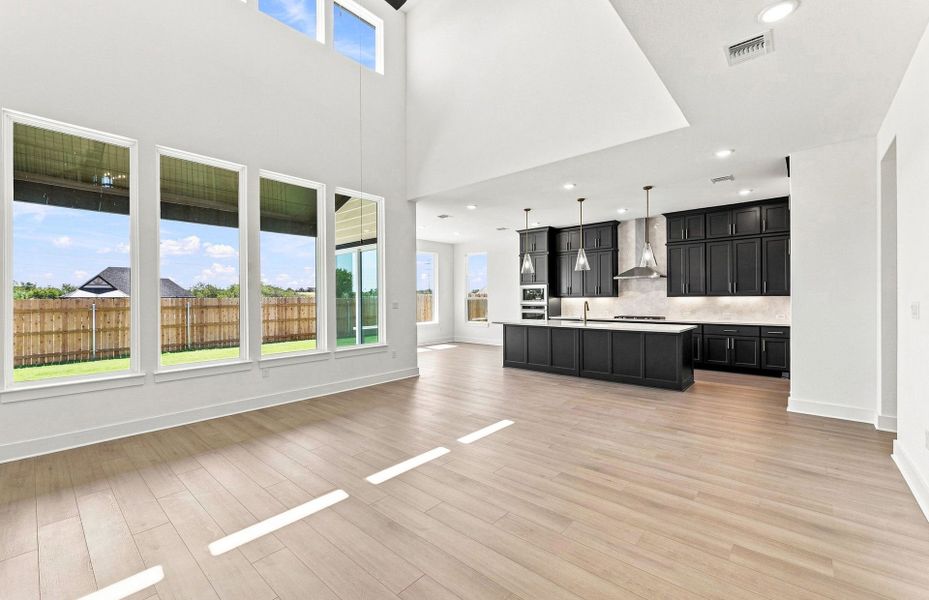 Spacious, unfurnished interior of a new home in Kuempel Estates, Pflugerville (Image 49).