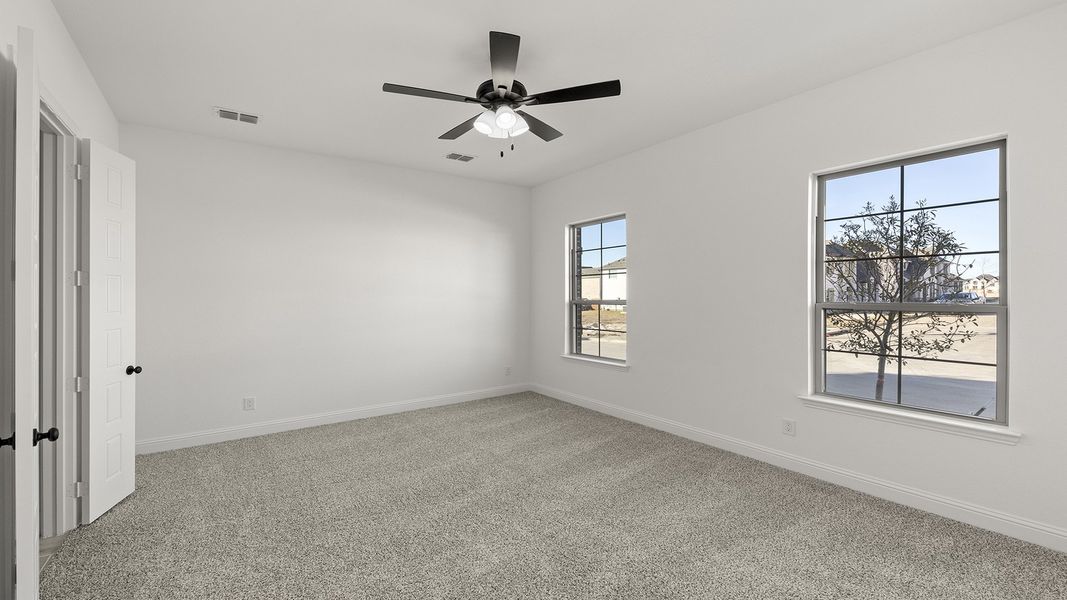 Spacious, unfurnished interior of a new home in Hillside Village 40s, Celina (Image 21).