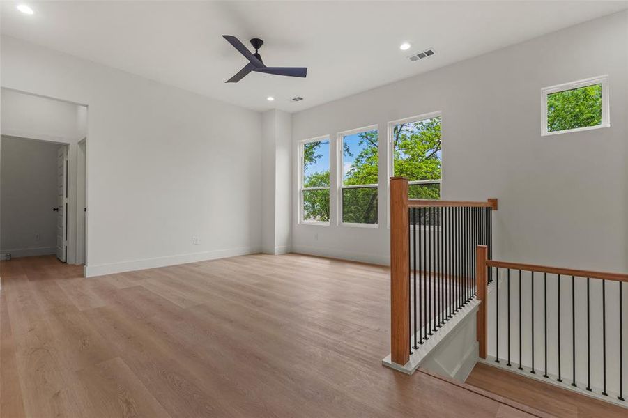 Spacious, unfurnished interior of a new home in , Dallas (Image 28).