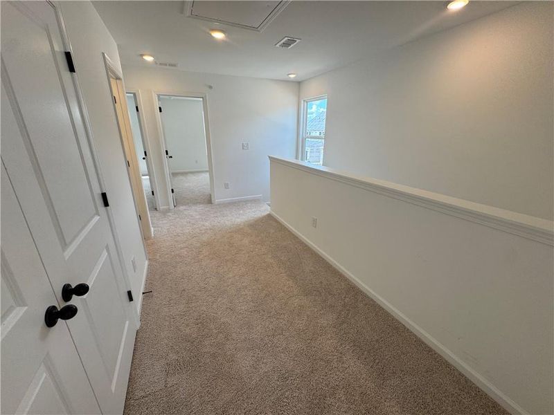 Spacious, unfurnished interior of a new home in Laurelwood, Douglasville (Image 16).