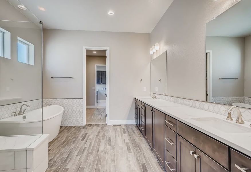 Master Bath - 10 of 25