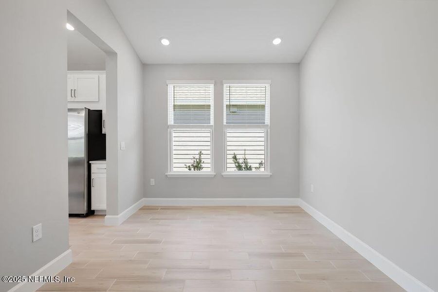 Spacious, unfurnished interior of a new home in Colbert Landings, Palm Coast (Image 27).