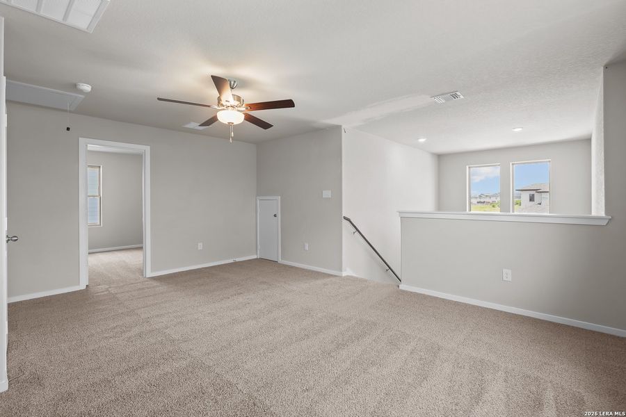 Spacious, unfurnished interior of a new home in The Parklands, Schertz (Image 19). Spacious, unfurnished interior of a new home in The Parklands, Schertz (Image 19).