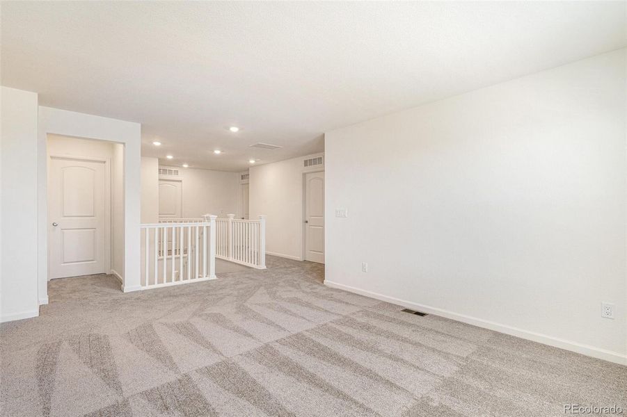 Spacious, unfurnished interior of a new home in Farmlore, Brighton (Image 26).