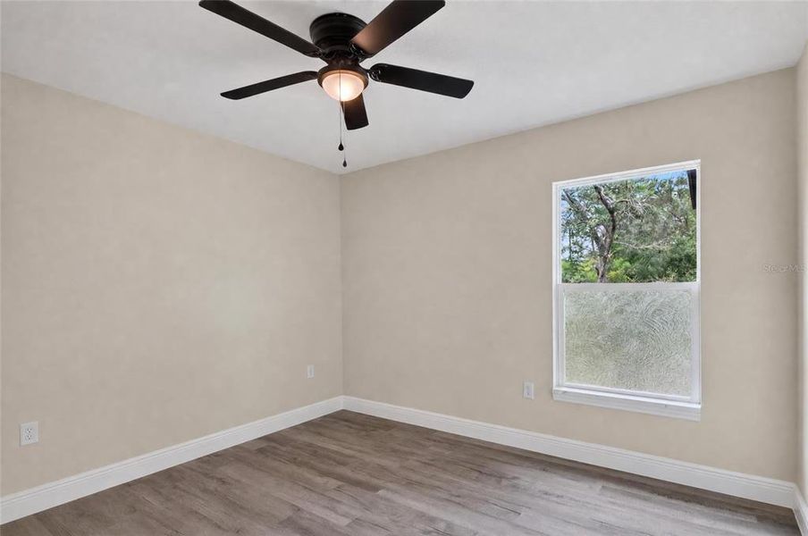 Spacious, unfurnished interior of a new home in , Dunnellon (Image 24).
