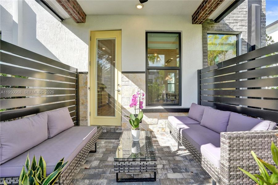 Exterior details and patio area of a home in , Plantation (Image 32).