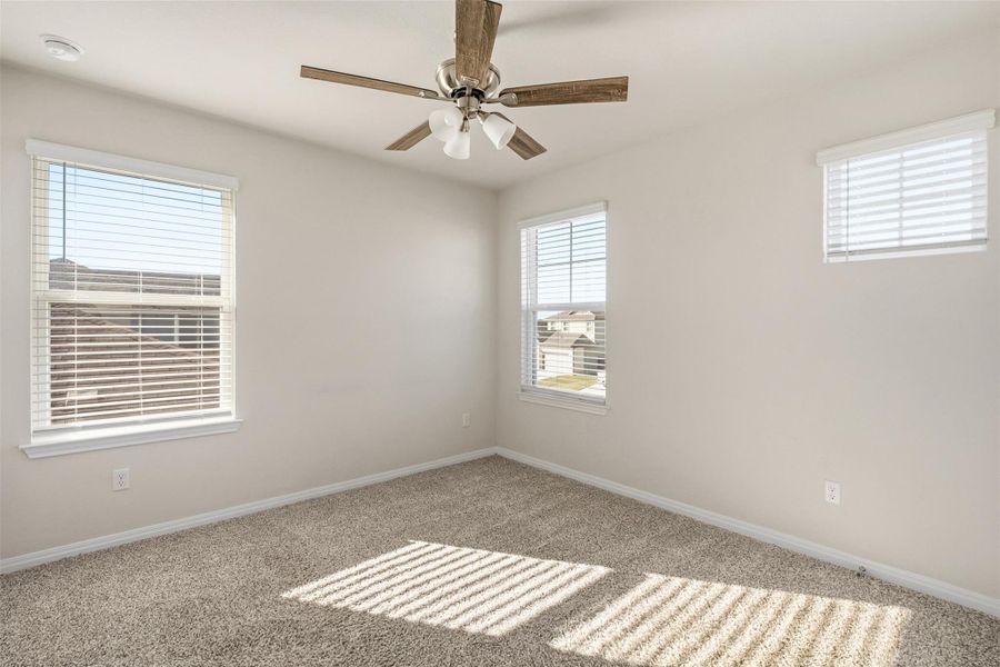 Spacious, unfurnished interior of a new home in Butler Farms - Reserve Collection, Liberty Hill (Image 30).
