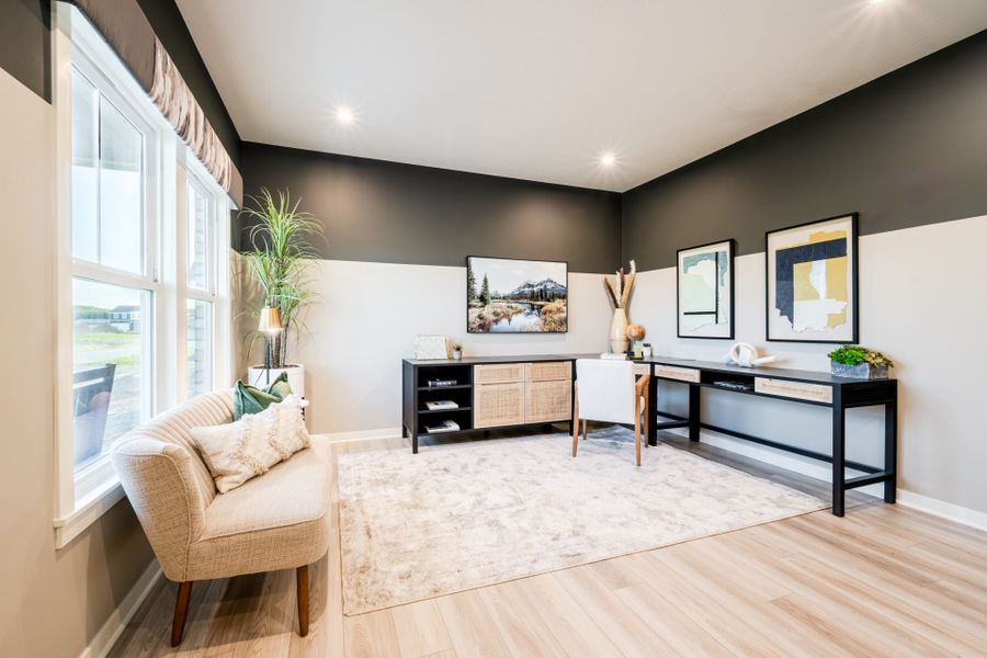 Representative furnished interior of a home built from the Jensen by Fischer Homes in Crossvine Estates, Hoschton (Image 7).