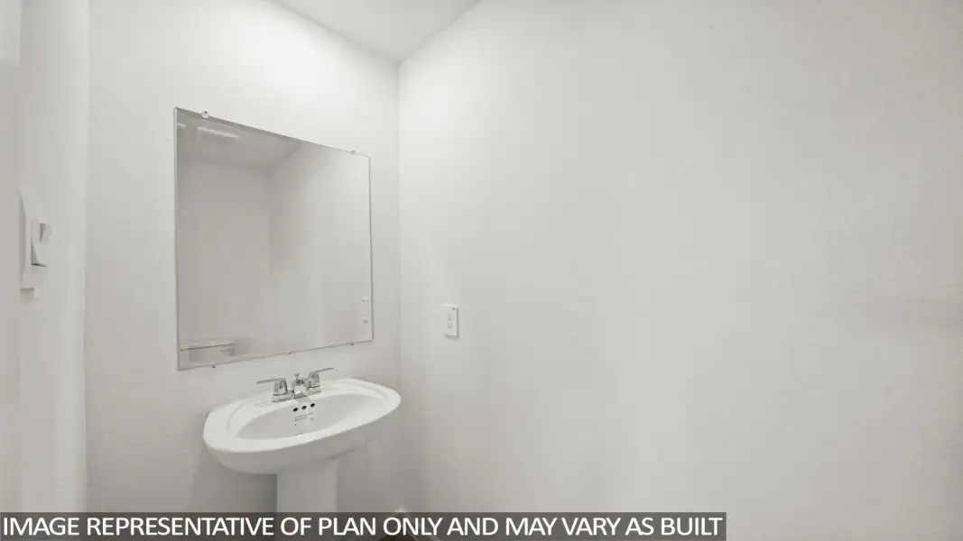 Representative interior finishes for a home built from the Chisholm by D.R. Horton in Audra Oaks, Denton (Image 10).