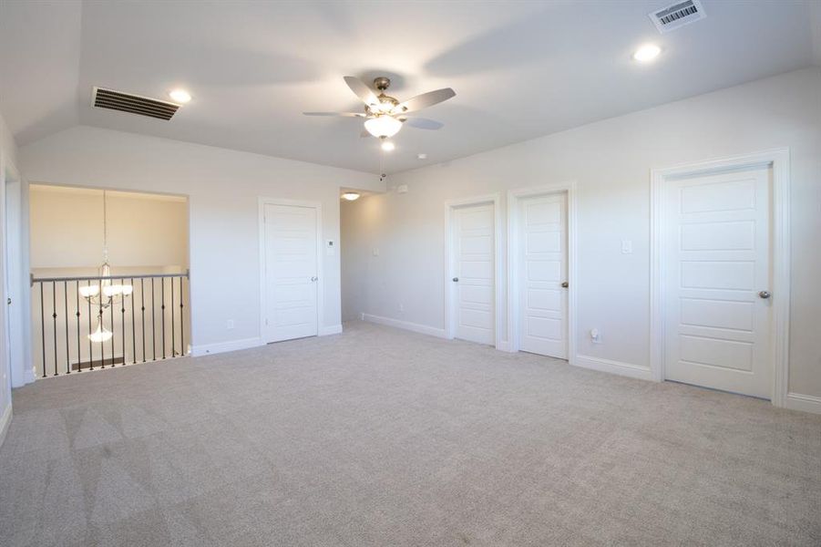 Spacious, unfurnished interior of a new home in M3 Ranch Phase 1, Mansfield (Image 26).
