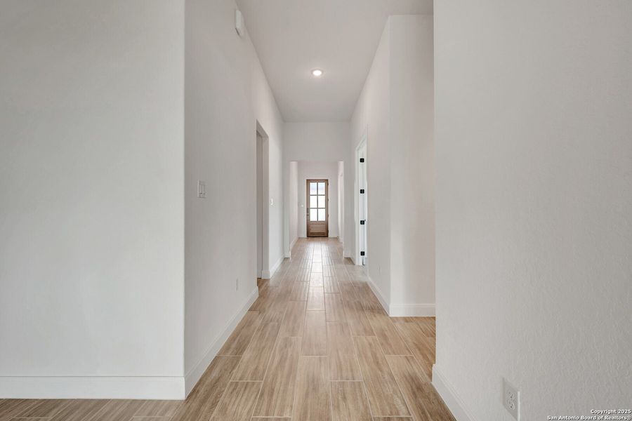 Spacious, unfurnished interior of a new home in Preserve at Annabelle Ranch, San Antonio (Image 41). Spacious, unfurnished interior of a new home in Preserve at Annabelle Ranch, San Antonio (Image 41).