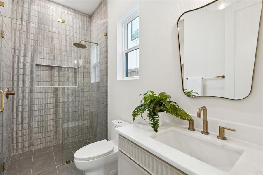 Furnished interior view inside a new home in , Dallas (Image 28). Furnished interior view inside a new home in , Dallas (Image 28).