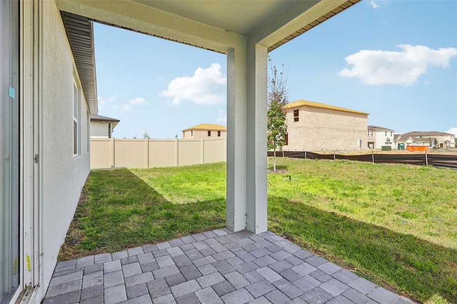 Exterior details and patio area of a home in Crosswinds - Signature Series, Haines City (Image 24).