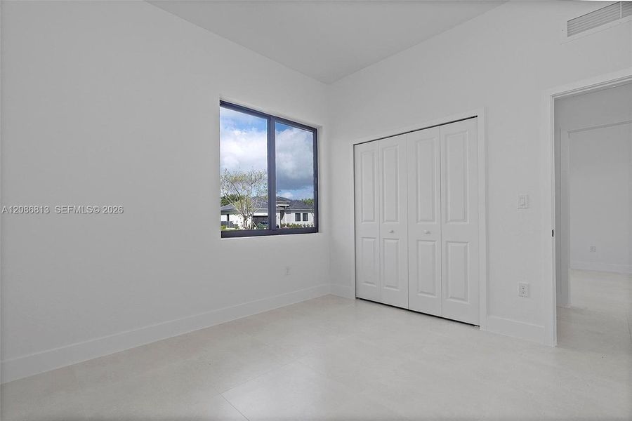 Spacious, unfurnished interior of a new home in , Cutler Bay (Image 34).