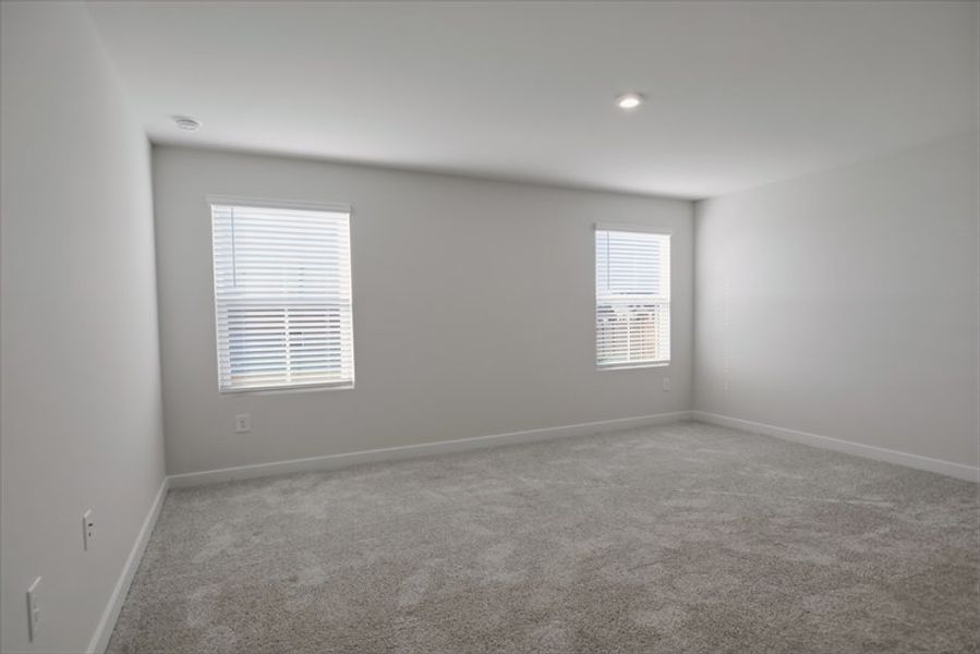 Spacious, unfurnished interior of a new home in Reidville Town Center Cottages, Duncan (Image 23).