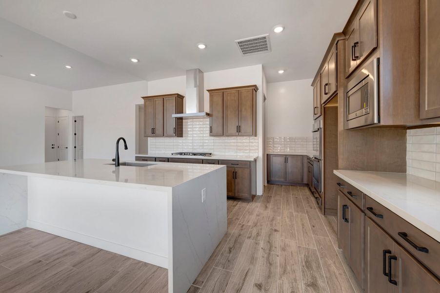 Furnished interior view inside a new home in Blossom Rock, Apache Junction (Image 11). Furnished interior view inside a new home in Blossom Rock, Apache Junction (Image 11).