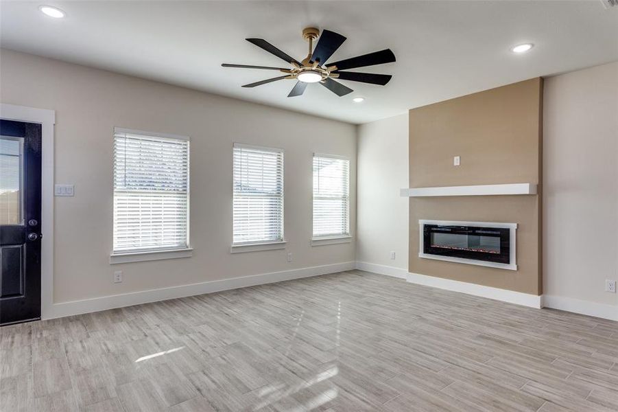 Spacious, unfurnished interior of a new home in , Fort Worth (Image 19).