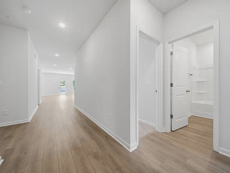 Spacious, unfurnished interior of a new home in Emanuel Creek, West Columbia (Image 4). Spacious, unfurnished interior of a new home in Emanuel Creek, West Columbia (Image 4).