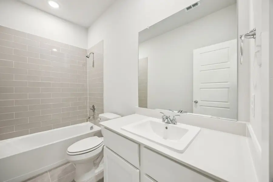 Bathroom in the Masters home plan by Trophy Signature Homes – REPRESENTATIVE PHOTO Bathroom in the Masters home plan by Trophy Signature Homes – REPRESENTATIVE PHOTO