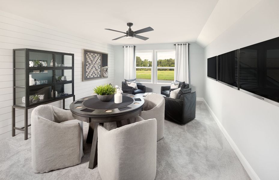 Furnished interior view inside a new home in Del Webb North Myrtle Beach, Myrtle Beach (Image 8).