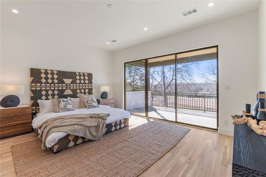 Furnished interior view inside a new home in , Dallas (Image 27).