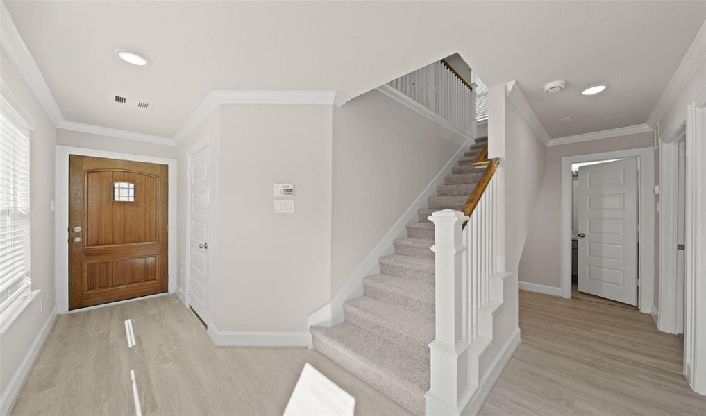 Welcoming foyer (*Photo not of actual home and used for illustration purposes only.)