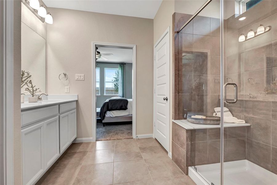 Furnished interior view inside a new home in Montgomery Oaks - Premier, Conroe (Image 18). Furnished interior view inside a new home in Montgomery Oaks - Premier, Conroe (Image 18).