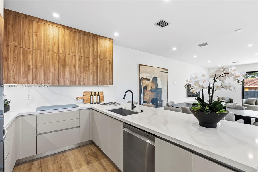 Furnished interior view inside a new home in , Miami (Image 51). Furnished interior view inside a new home in , Miami (Image 51).