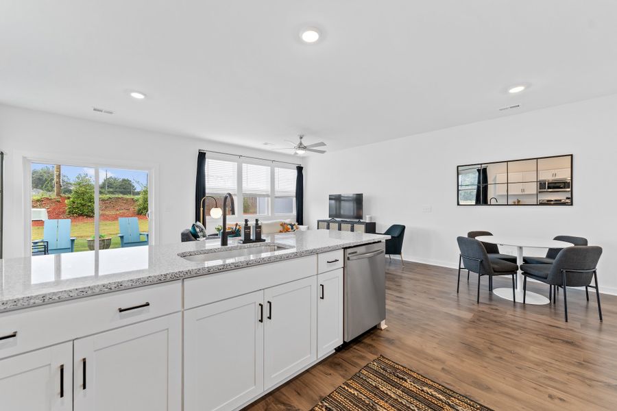 Representative furnished interior of a home built from the Raycord by Hunter Quinn Homes in Westgate Village Townes, Spartanburg (Image 16). Representative furnished interior of a home built from the Raycord by Hunter Quinn Homes in Westgate Village Townes, Spartanburg (Image 16).