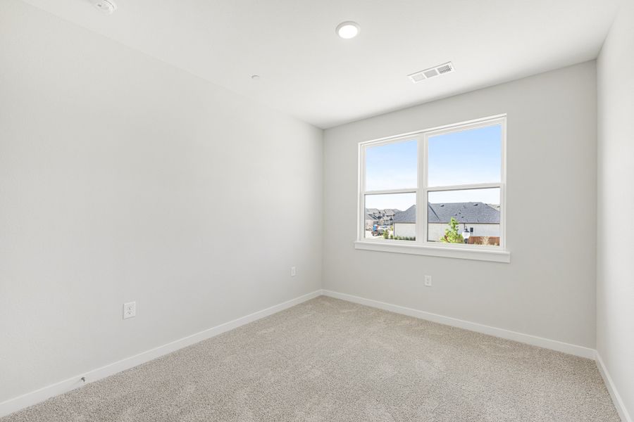 Spacious, unfurnished interior of a new home in Wildridge, Oak Point (Image 42). Spacious, unfurnished interior of a new home in Wildridge, Oak Point (Image 42).